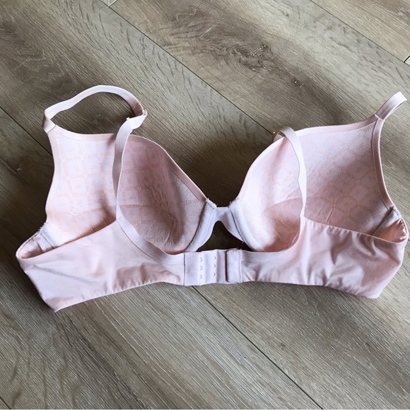Victorias Secret 38C baby pink Demi Uplift bra - Picture 2 of 3